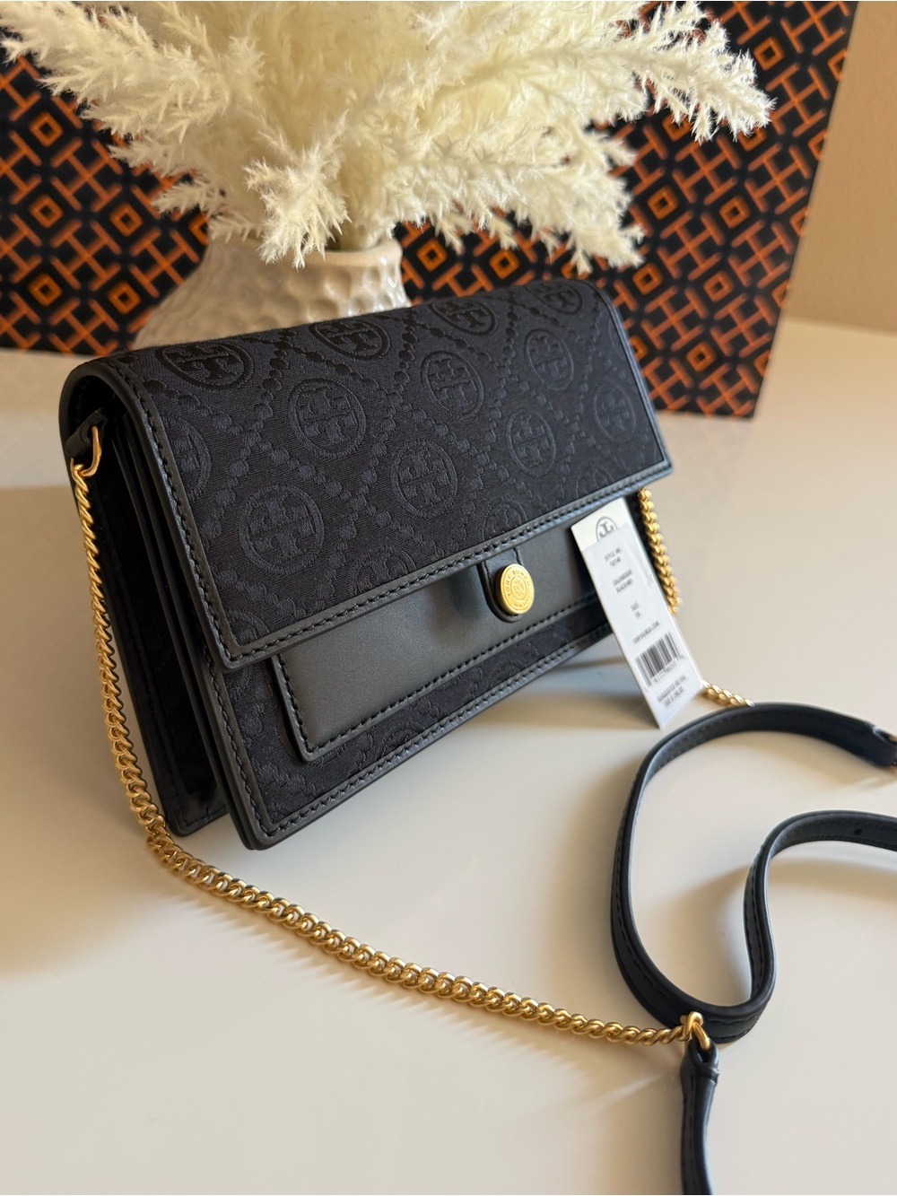 NWT TORY BURCH T Monogram Chain Wallet Crossbody 160487 Black $390